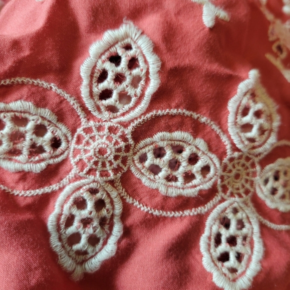 American Eagle Outfitters Red White Embroidered Off The Shoulder Crop Top - Picture 3 of 6